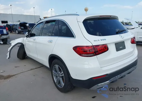 2021 Mercedes-Benz Glc 300 4Matic Suv z USA, uszkodzony, nr VIN W1N0G8EBXMV314888
